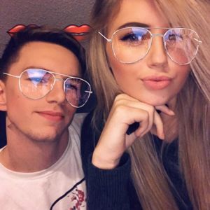 Meet your Posher, Cameron